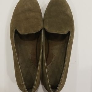 Women's moss color suede Bass slipon Lucille style